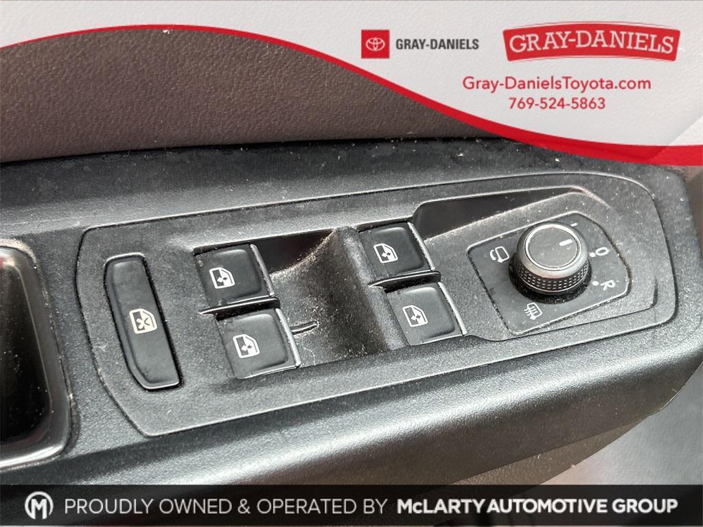 used 2019 Volkswagen Atlas car, priced at $20,207
