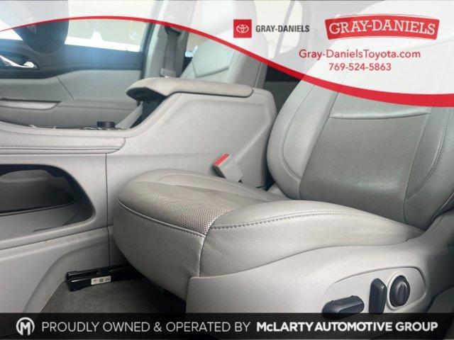 used 2023 GMC Acadia car, priced at $20,832