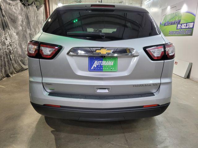 used 2015 Chevrolet Traverse car, priced at $8,800