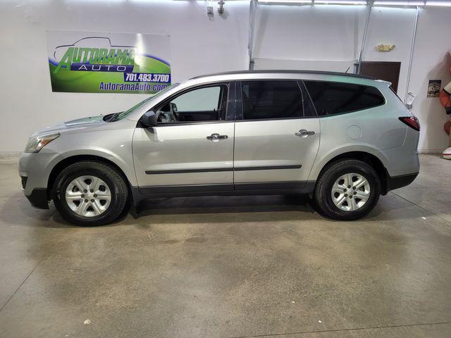 used 2015 Chevrolet Traverse car, priced at $8,800