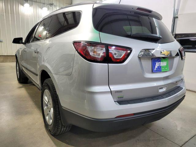 used 2015 Chevrolet Traverse car, priced at $8,800