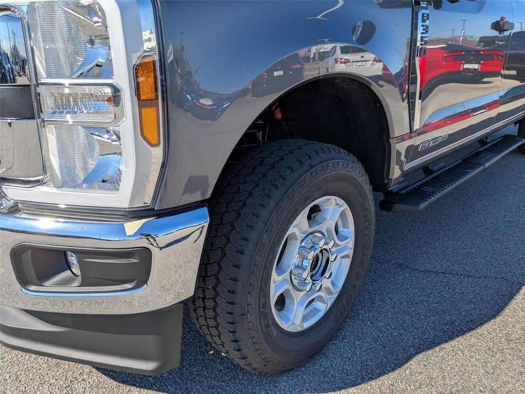 new 2025 Ford F-350 car, priced at $68,607