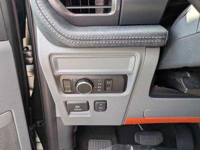 new 2025 Ford F-150 Lightning car