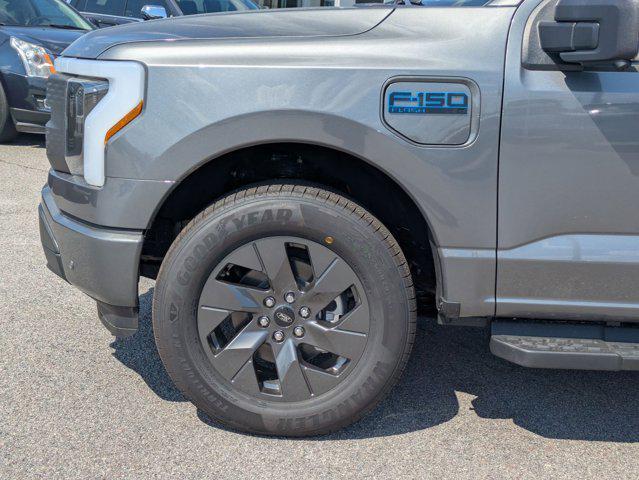 new 2025 Ford F-150 Lightning car