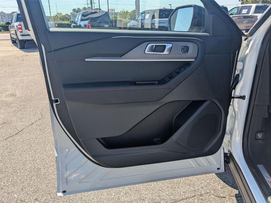 new 2025 Ford Explorer car, priced at $47,387