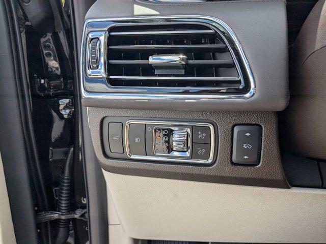 new 2024 Lincoln Navigator car, priced at $108,090