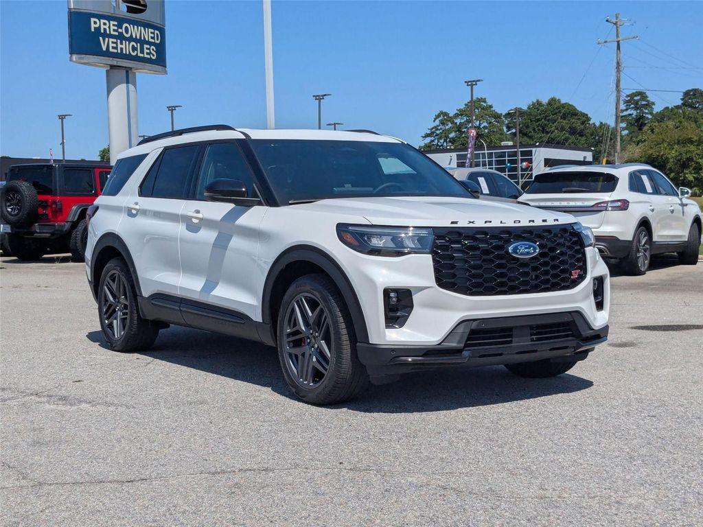 new 2025 Ford Explorer car, priced at $58,290