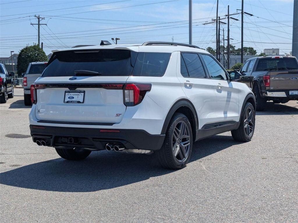 new 2025 Ford Explorer car, priced at $58,290