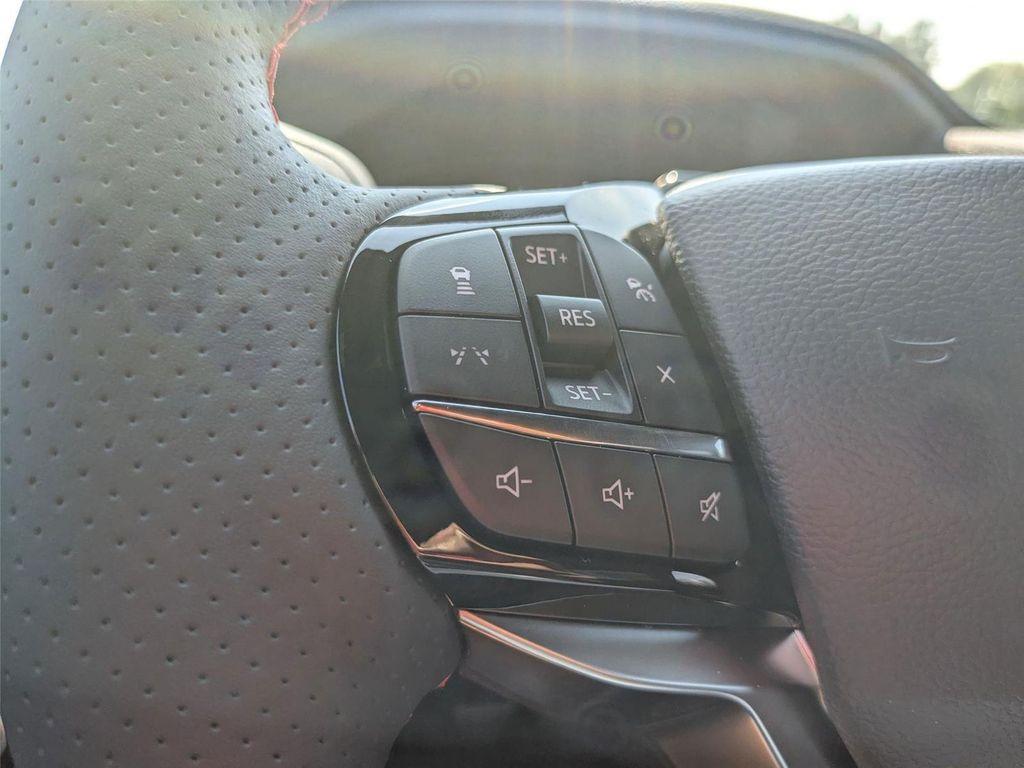 new 2025 Ford Explorer car, priced at $58,290