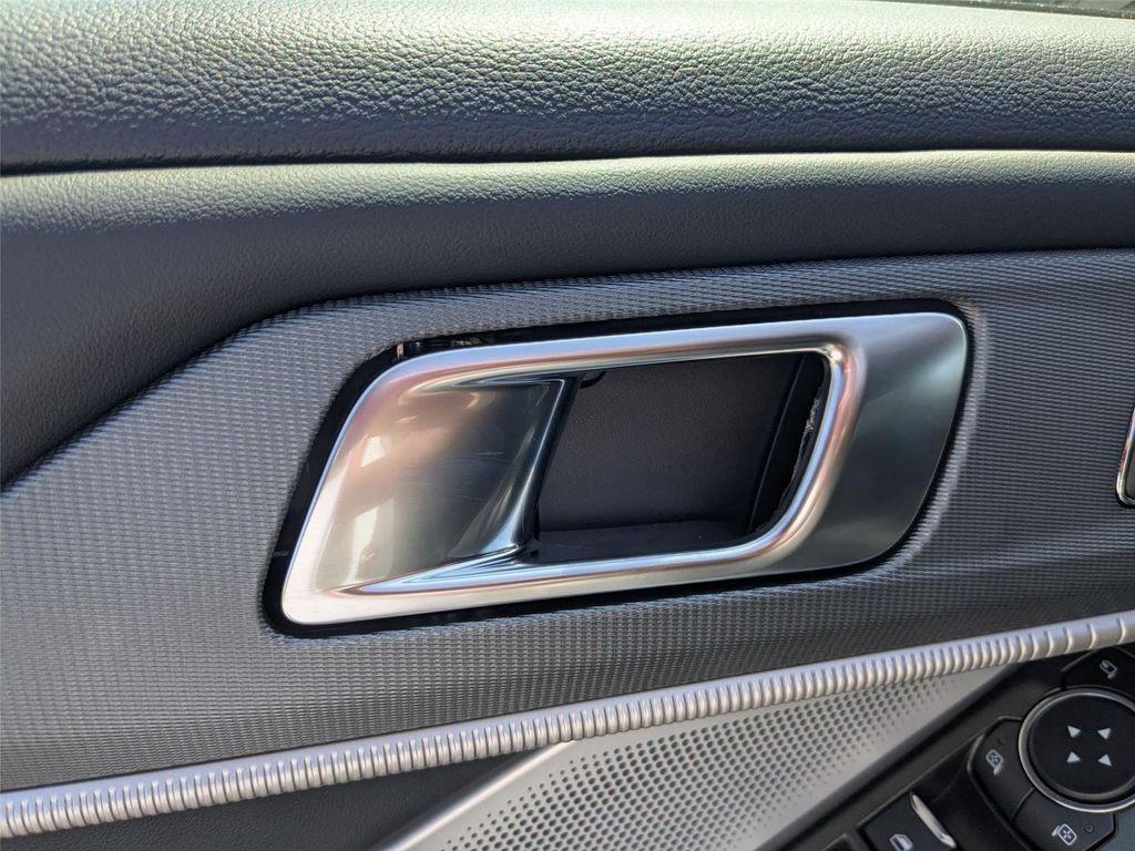 new 2025 Ford Explorer car, priced at $58,290