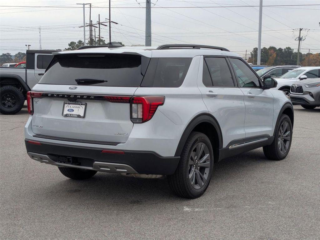 new 2025 Ford Explorer car, priced at $48,660