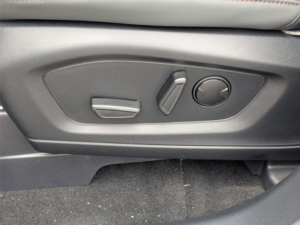 new 2025 Ford Explorer car, priced at $48,660