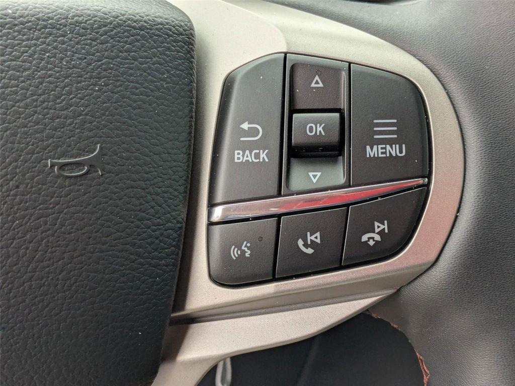 new 2025 Ford Explorer car, priced at $48,660