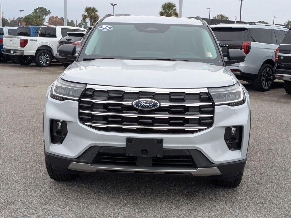 new 2025 Ford Explorer car, priced at $48,660