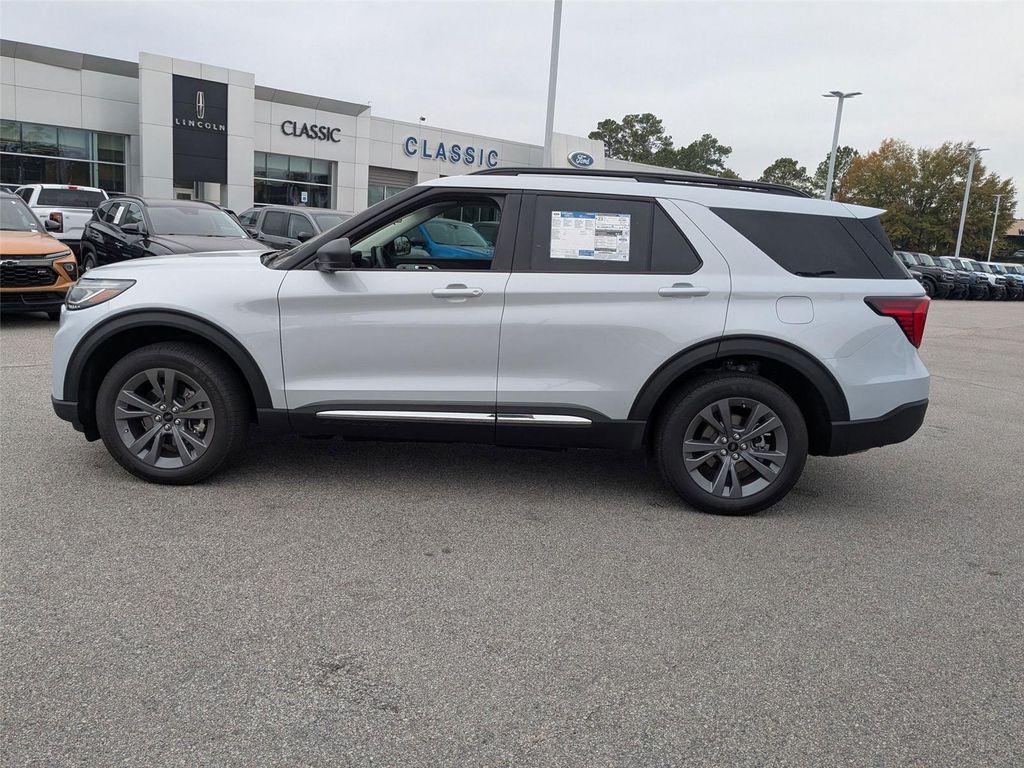 new 2025 Ford Explorer car, priced at $48,660