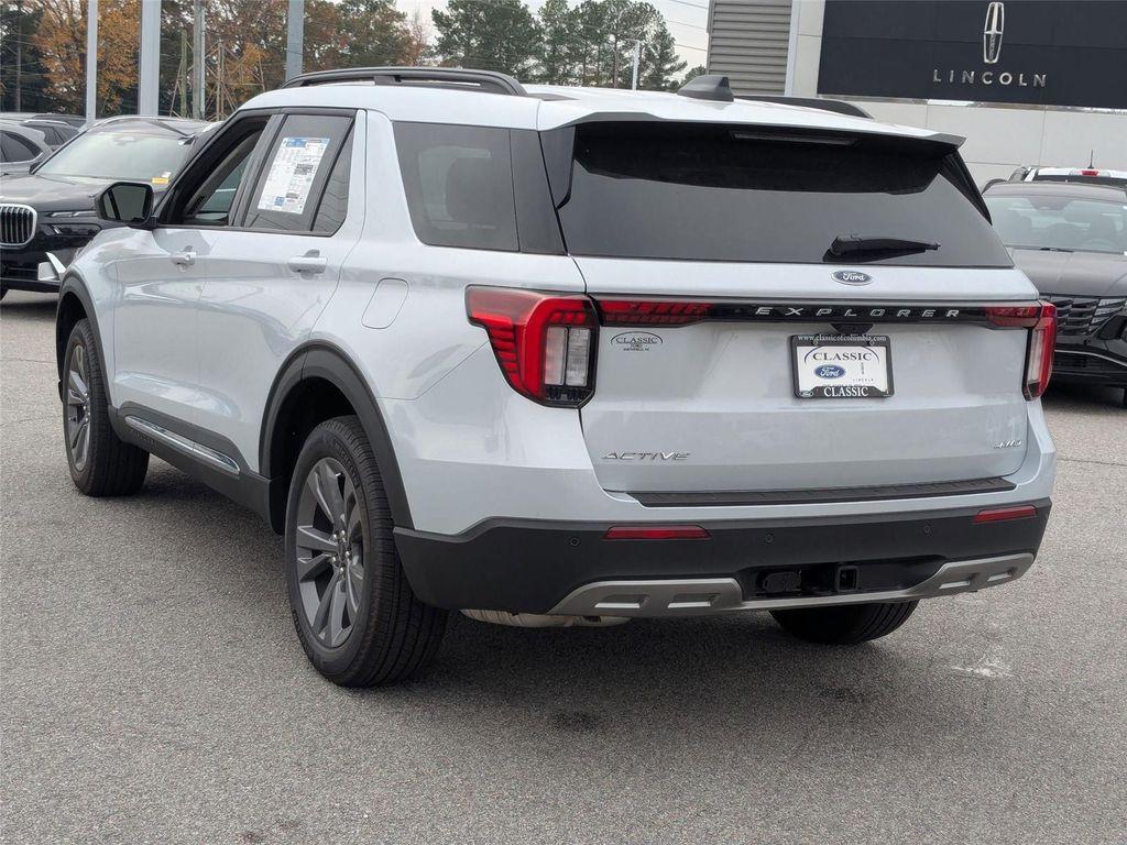 new 2025 Ford Explorer car, priced at $48,660