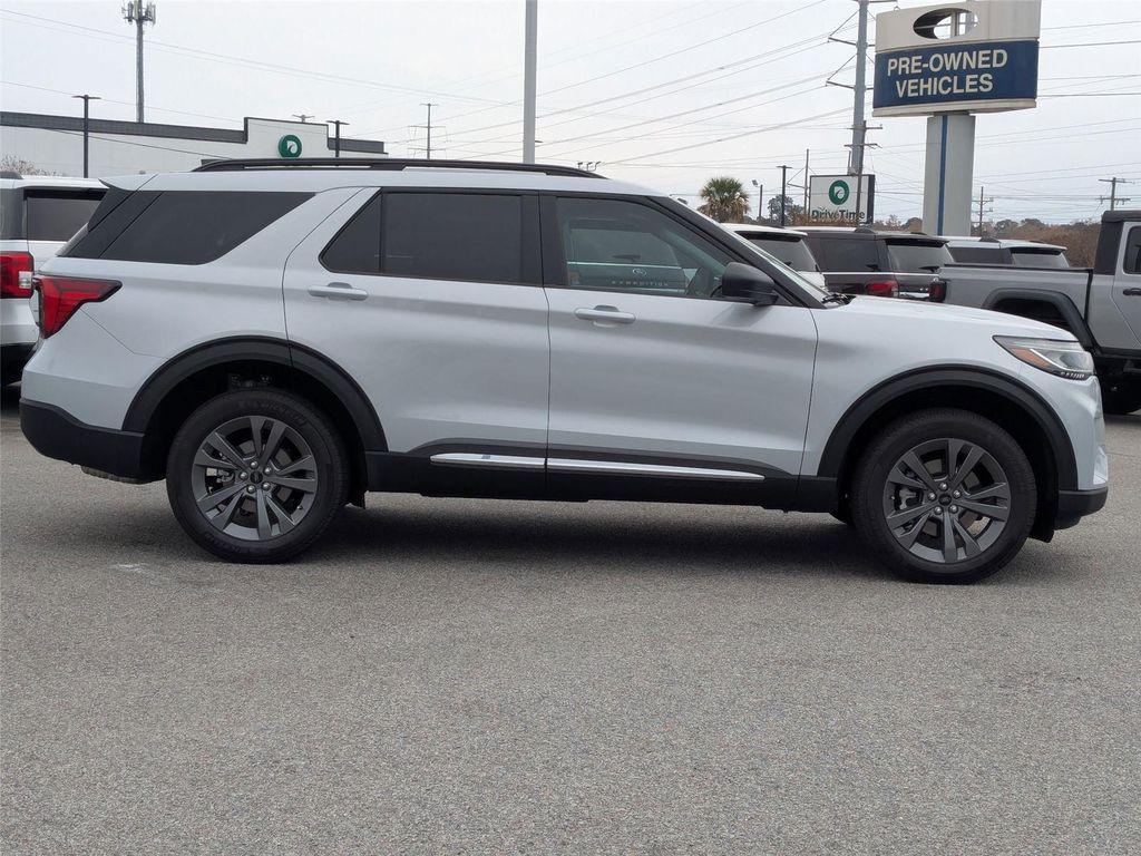 new 2025 Ford Explorer car, priced at $48,660