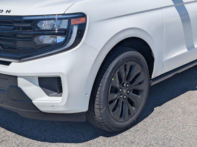 new 2025 Ford Expedition car, priced at $80,034