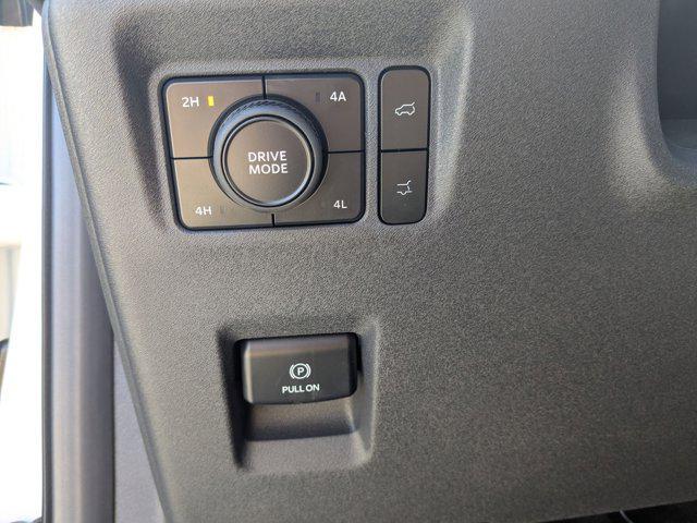 new 2025 Ford Expedition car, priced at $80,034