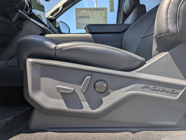 new 2025 Ford Expedition car, priced at $80,034
