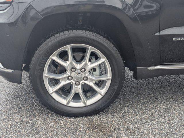 used 2014 Jeep Grand Cherokee car, priced at $10,995