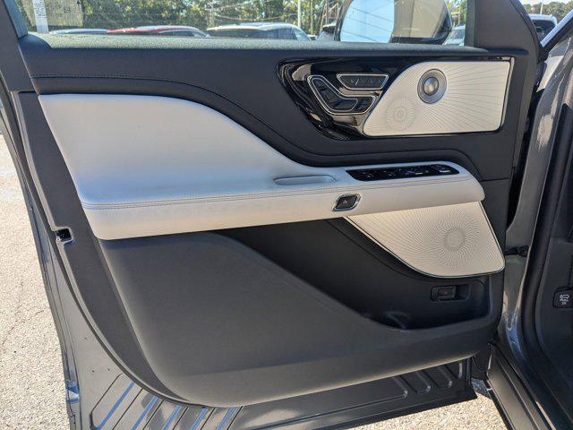 new 2025 Lincoln Aviator car, priced at $81,200