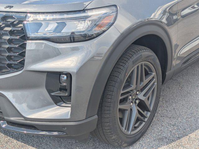 new 2025 Ford Explorer car, priced at $49,692