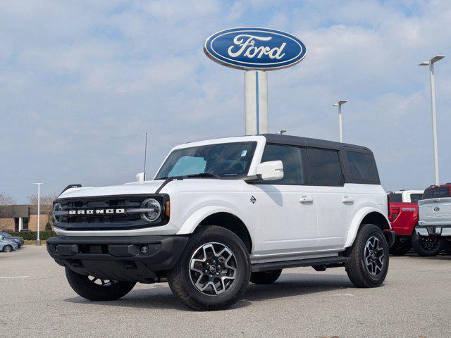 new 2024 Ford Bronco car, priced at $49,580