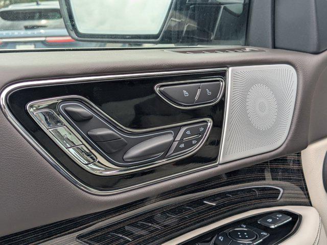 new 2024 Lincoln Navigator car, priced at $105,215