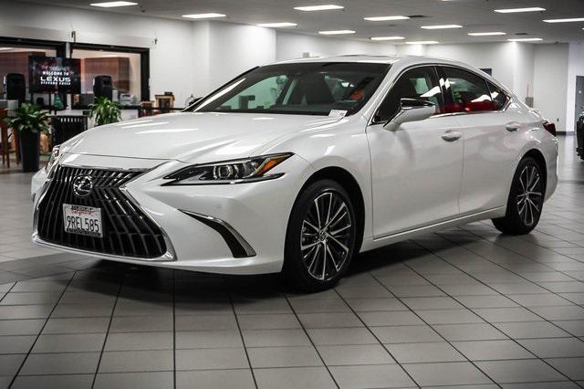 used 2025 Lexus ES 300h car, priced at $45,988