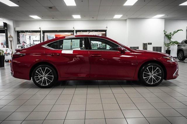 used 2025 Lexus ES 300h car, priced at $46,988