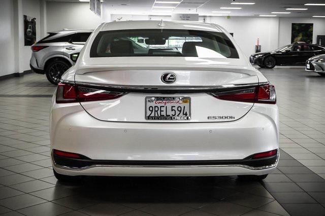 used 2025 Lexus ES 300h car, priced at $47,988