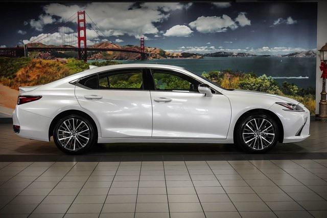 used 2025 Lexus ES 300h car, priced at $47,988