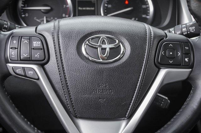 used 2014 Toyota Highlander car, priced at $20,988