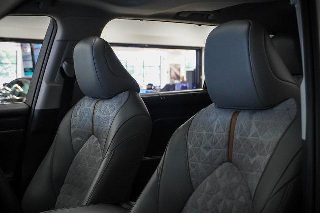 used 2023 Toyota Highlander Hybrid car, priced at $50,988