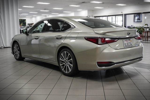 used 2019 Lexus ES 300h car, priced at $30,988