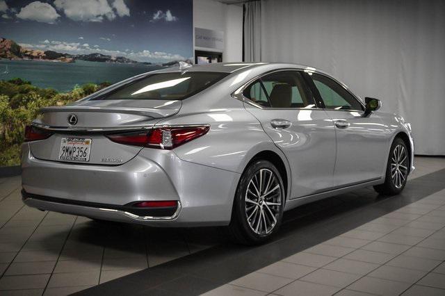 used 2025 Lexus ES 300h car, priced at $47,988