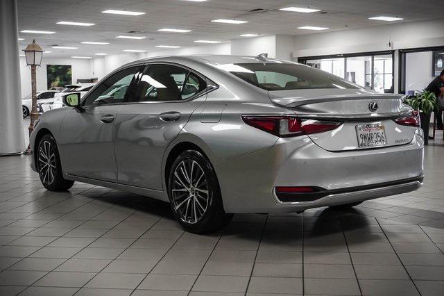 used 2025 Lexus ES 300h car, priced at $47,988