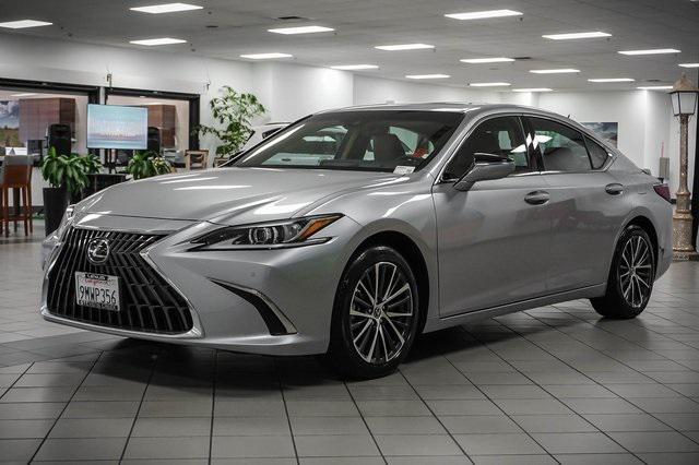 used 2025 Lexus ES 300h car, priced at $47,988