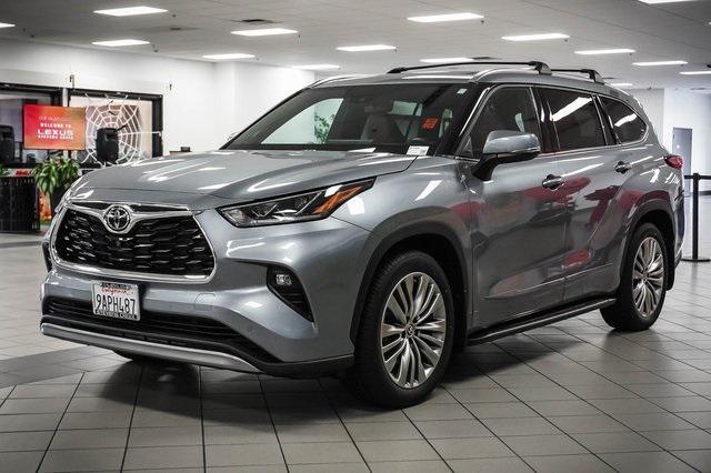 used 2022 Toyota Highlander car, priced at $44,988