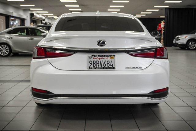 used 2022 Lexus ES 300h car, priced at $39,988