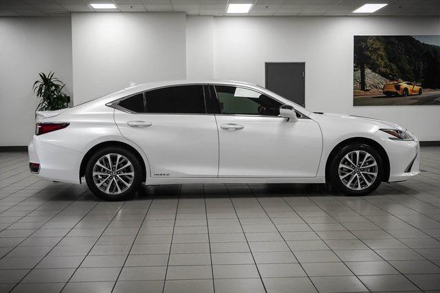 used 2022 Lexus ES 300h car, priced at $39,988