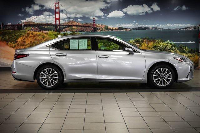 used 2025 Lexus ES 350 car, priced at $43,988