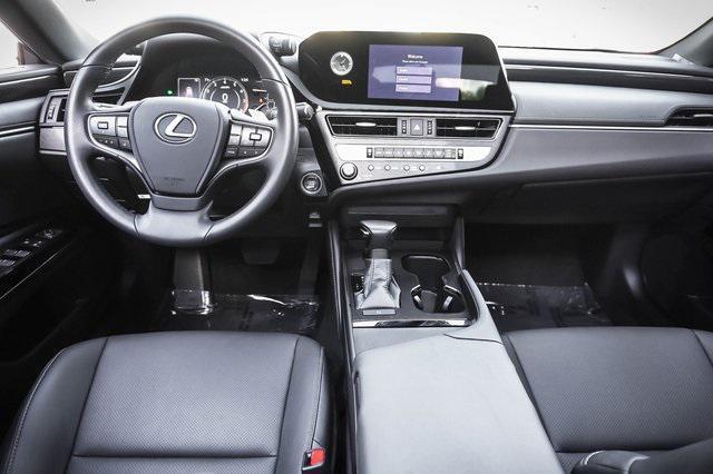 used 2025 Lexus ES 350 car, priced at $43,988