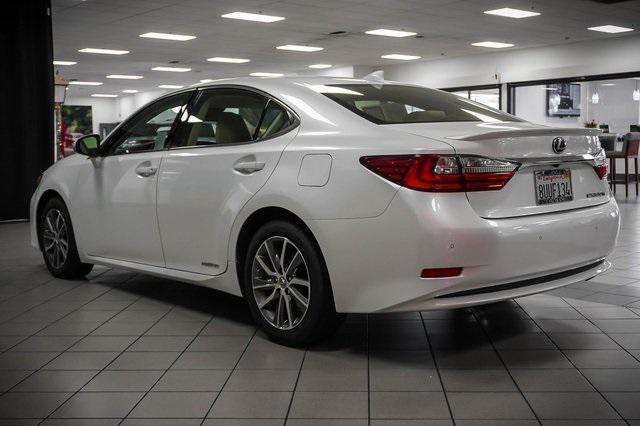 used 2018 Lexus ES 300h car, priced at $29,988