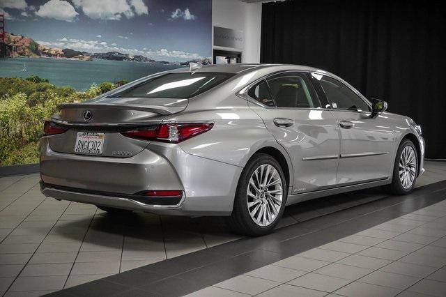 used 2019 Lexus ES 300h car, priced at $39,988