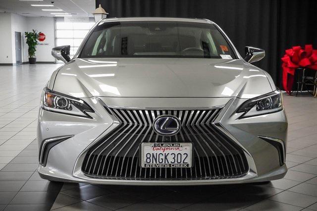 used 2019 Lexus ES 300h car, priced at $39,988