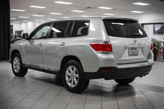 used 2013 Toyota Highlander car, priced at $16,988