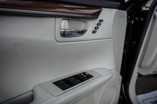 used 2013 Lexus ES 300h car, priced at $18,988