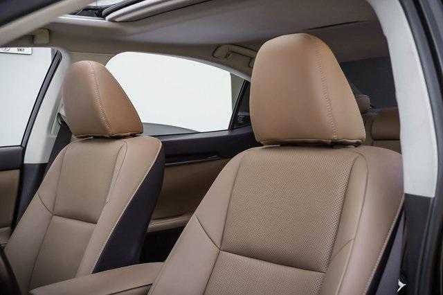 used 2017 Lexus ES 300h car, priced at $19,988